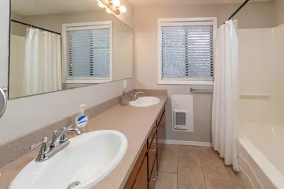 2153 NW Hill Street #4, Bend, OR 97703 - Photo 7