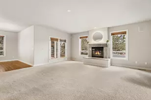 10160 Juniper Glen Cir, Redmond, OR 97756 - Photo 13