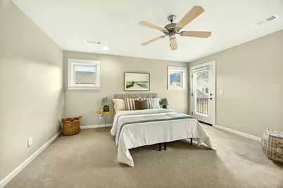 557 N Mountain Avenue, Ashland, OR 97520 - Photo 23