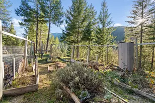 120 Siskiyou Dr, Grants Pass, OR 97526 - Photo 37