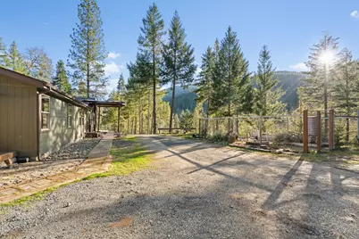 120 Siskiyou Drive, Grants Pass, OR 97526 - Photo 35