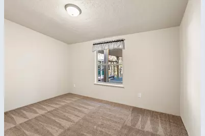 120 Siskiyou Drive, Grants Pass, OR 97526 - Photo 17