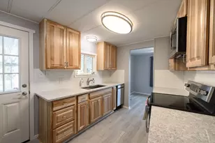 2633 SW Obsidian Ave, Redmond, OR 97756 - Photo 9