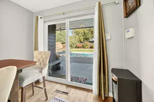 349 Lindero Ave, Medford, OR 97504 - Photo 37