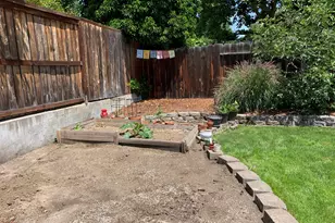 349 Lindero Ave, Medford, OR 97504 - Photo 57
