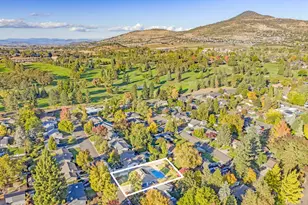 349 Lindero Ave, Medford, OR 97504 - Photo 5