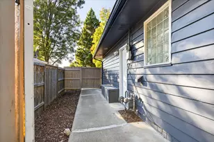 349 Lindero Ave, Medford, OR 97504 - Photo 61