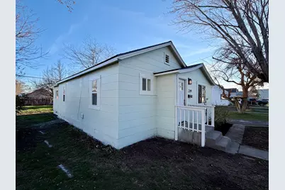 2144 White Avenue, Klamath Falls, OR 97601 - Photo 13