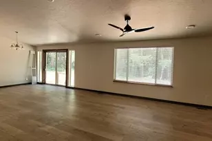 3424 Amber Ln, Grants Pass, OR 97527 - Photo 13