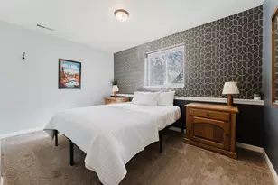 929 NE Lena Pl, Bend, OR 97701 - Photo 35