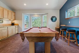 929 NE Lena Pl, Bend, OR 97701 - Photo 11