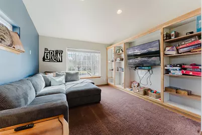 929 NE Lena Place, Bend, OR 97701 - Photo 13