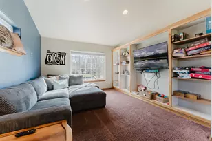 929 NE Lena Pl, Bend, OR 97701 - Photo 13
