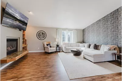 929 NE Lena Place, Bend, OR 97701 - Photo 5