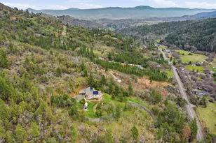 4730 W Griffin Creek Rd, Medford, OR 97501 - Photo 37