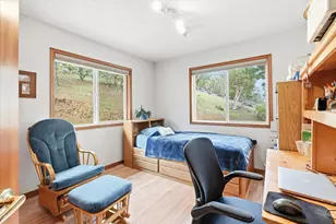 4730 W Griffin Creek Rd, Medford, OR 97501 - Photo 17