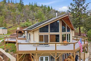 4730 W Griffin Creek Rd, Medford, OR 97501 - Photo 3