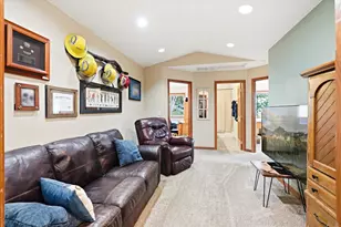 4730 W Griffin Creek Rd, Medford, OR 97501 - Photo 5