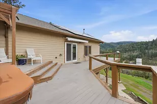 4730 W Griffin Creek Rd, Medford, OR 97501 - Photo 29