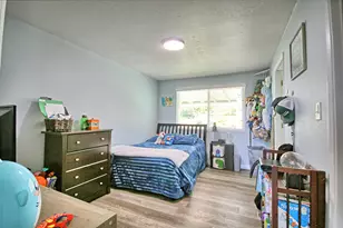 401 Tumbleweed Dr, Jacksonville, OR 97530 - Photo 33