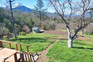 401 Tumbleweed Dr, Jacksonville, OR 97530 - Photo 43