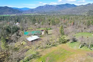 401 Tumbleweed Dr, Jacksonville, OR 97530 - Photo 3