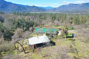 401 Tumbleweed Dr, Jacksonville, OR 97530 - Photo 53