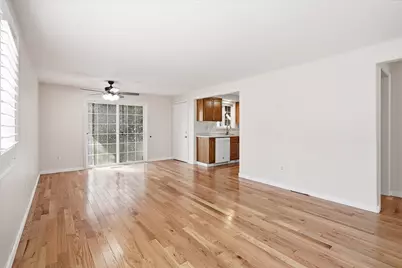 512 Village Drive, Central Point, OR 97502 - Photo 11