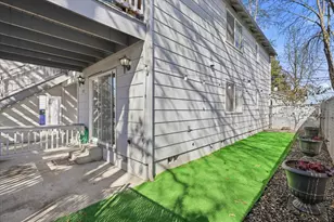 512 Village Dr, Central Point, OR 97502 - Photo 21