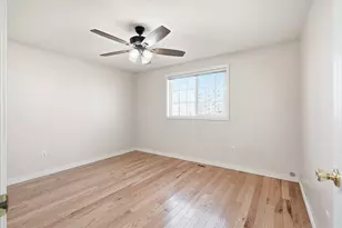 512 Village Dr, Central Point, OR 97502 - Photo 13