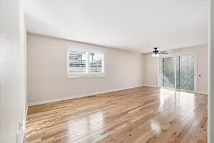 512 Village Dr, Central Point, OR 97502 - Photo 5