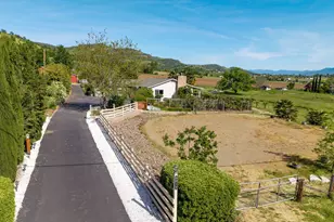 3015 Marigold Ln, Medford, OR 97504 - Photo 5