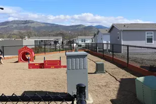 3555 S Pacific Hwy, Medford, OR 97501 - Photo 37