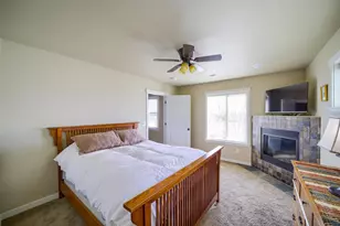 411 NW 25th St, Redmond, OR 97756 - Photo 19