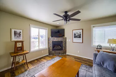 411 NW 25th Street, Redmond, OR 97756 - Photo 7