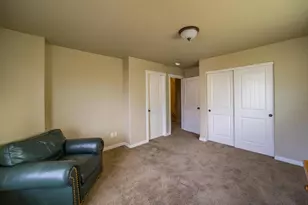 411 NW 25th St, Redmond, OR 97756 - Photo 25