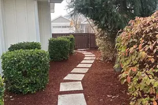 1407 Rustler Peak St, Central Point, OR 97502 - Photo 51