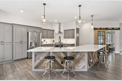 60757 Golf Village Loop, Bend, OR 97702 - Photo 9