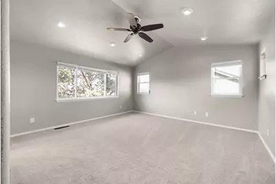 2021 SW 37th Street, Redmond, OR 97756 - Photo 27