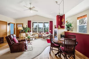 2112 NW Black Pnes Pl, Bend, OR 97703 - Photo 15