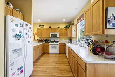 2112 NW Black Pines Place, Bend, OR 97703 - Photo 7