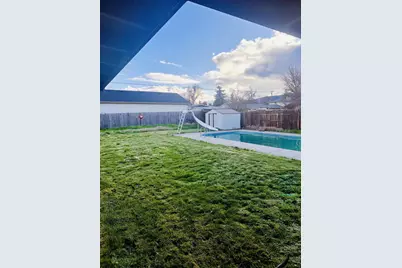 106 Victoria Way, Central Point, OR 97502 - Photo 31