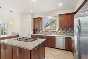 1401 Lithia Way, Talent, OR 97540 - Photo 17