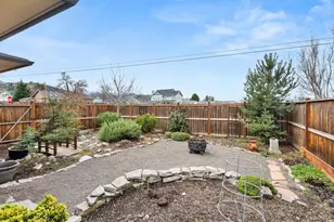 1401 Lithia Way, Talent, OR 97540 - Photo 35