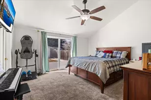 3053 Adams Cir, Medford, OR 97504 - Photo 25