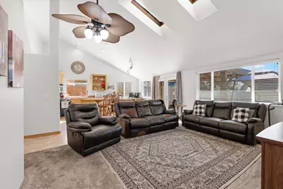 3053 Adams Circle, Medford, OR 97504 - Photo 13