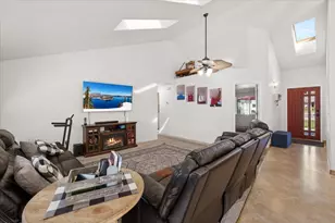 3053 Adams Cir, Medford, OR 97504 - Photo 21