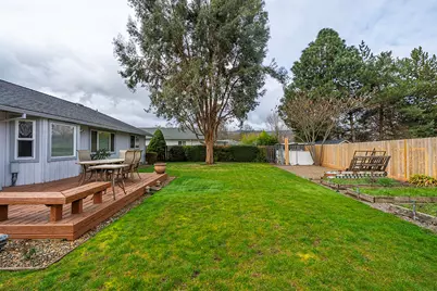 1630 Timothy Street, Central Point, OR 97502 - Photo 23