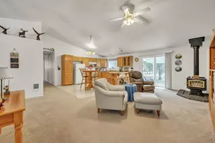 52494 Deerfield Dr, La Pine, OR 97739 - Photo 7