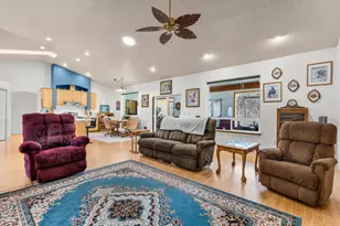 14300 SW Chickadee Rd, Terrebonne, OR 97760 - Photo 9